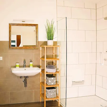 Traumvilla Am Müritz Nationalpark, 17 Gäste, Sauna * Boek