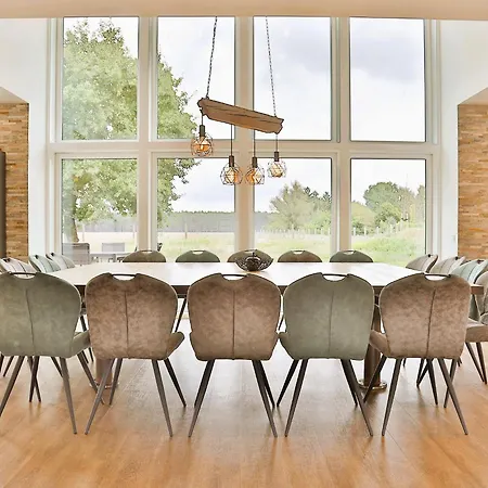 Traumvilla Am Müritz Nationalpark, 17 Gäste, Sauna Apartment Boek