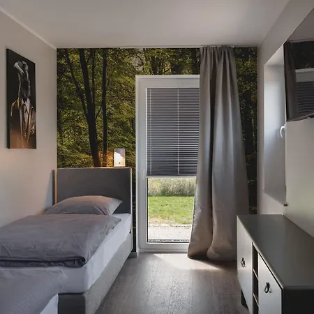 Traumvilla Am Müritz Nationalpark, 17 Gäste, Sauna * Boek
