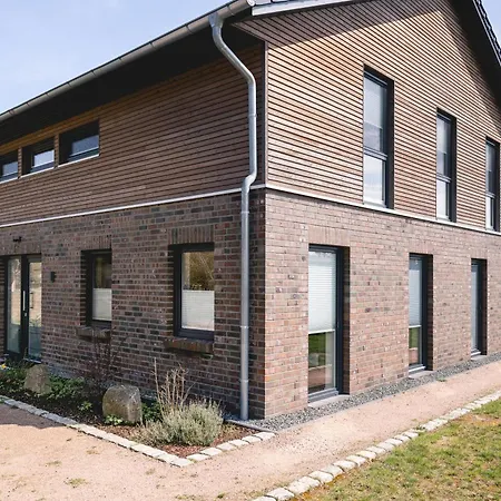 Traumvilla Am Müritz Nationalpark, 17 Gäste, Sauna * Boek